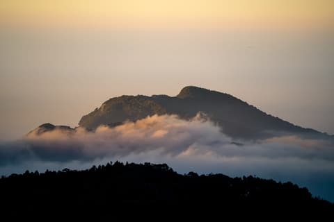 鵝公髻山 cover photo
